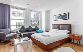 Stylish Sleep6 Flat At Iconic Piccadilly Circusvr6